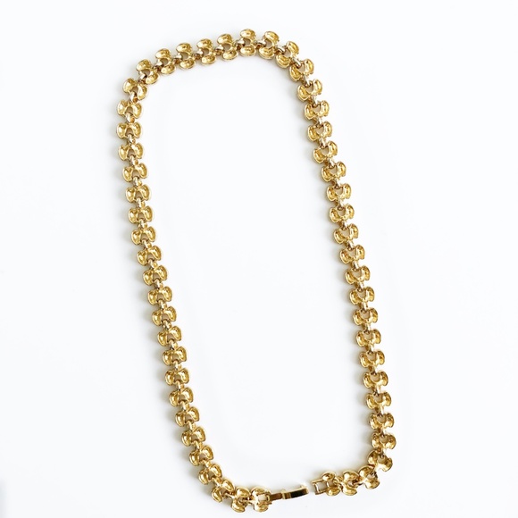 Vintage Gold leaf Linked Necklace - Picture 4 of 4